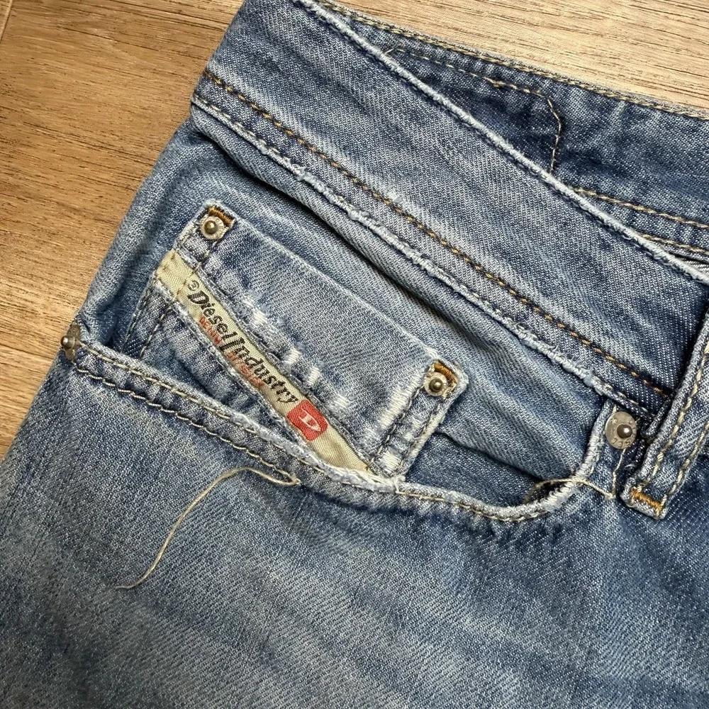 Diesel Waykee Jeans Men 32x32 Blue Straight Leg Distressed Medium Wash 0839C